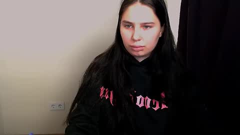 Snapshot of olivia_red_ chatting on 10-21-25, 04:46 Olivia online show from 10-21-25, 04:46