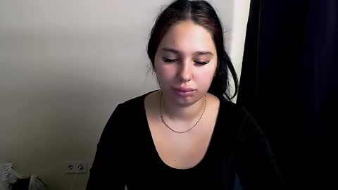 Snapshot of olivia_red_ chatting on 11-03-25, 04:14 Olivia online show from 11-03-25, 04:14