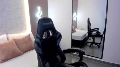 Snapshot of olivia_willoow chatting on 03-08-26, 02:37 olivia_willoow online show from 03-08-26, 02:37