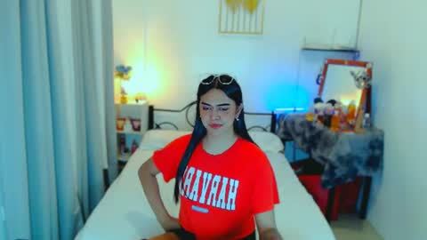 olivia_xxo online show from 08-06-26, 04:09
