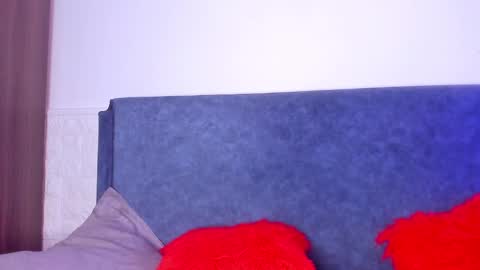 OLIVIA online show from 12-23-24, 10:55