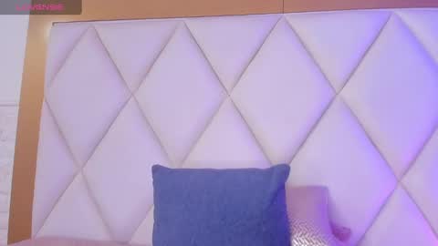 OLIVIA online show from 02-06-25, 03:06