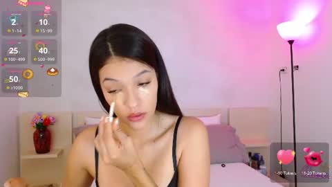 Snapshot of oliviabran_ chatting on 07-31-26, 11:53 Olivia Bram online show from 07-31-26, 11:53