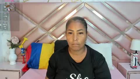 Snapshot of oliviaburningmilf chatting on 06-12-26, 11:31 Olivia Burning online show from 06-12-26, 11:31