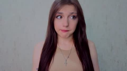 Snapshot of oliviahoresnev chatting on 06-29-26, 04:18 Olivia online show from 06-29-26, 04:18