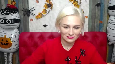 Snapshot of oliviahorst chatting on 11-12-25, 06:36 OliviaHorst online show from 11-12-25, 06:36