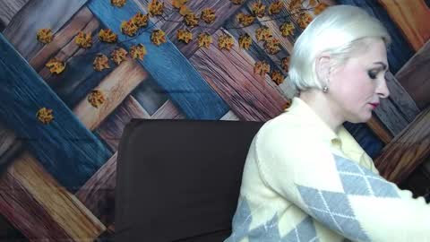 Snapshot of oliviahorst chatting on 12-03-25, 06:32 OliviaHorst online show from 12-03-25, 06:32