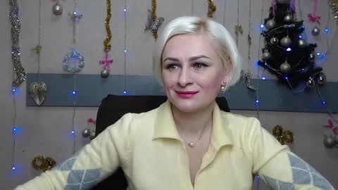 Snapshot of oliviahorst chatting on 12-13-25, 07:53 OliviaHorst online show from 12-13-25, 07:53