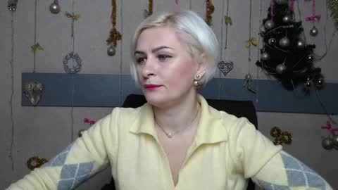 Snapshot of oliviahorst chatting on 12-20-25, 06:37 OliviaHorst online show from 12-20-25, 06:37