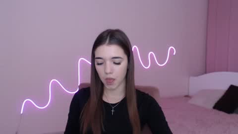 Snapshot of olivialimm chatting on 12-03-24, 09:01 Olivia online show from 12-03-24, 09:01