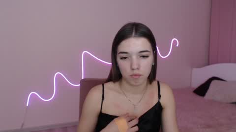 Snapshot of olivialimm chatting on 12-04-24, 08:29 Olivia online show from 12-04-24, 08:29