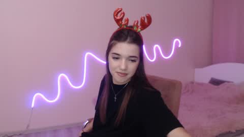 Snapshot of olivialimm chatting on 12-08-24, 12:29 Olivia online show from 12-08-24, 12:29