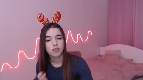 Snapshot of olivialimm chatting on 12-08-24, 03:24 Olivia online show from 12-08-24, 03:24