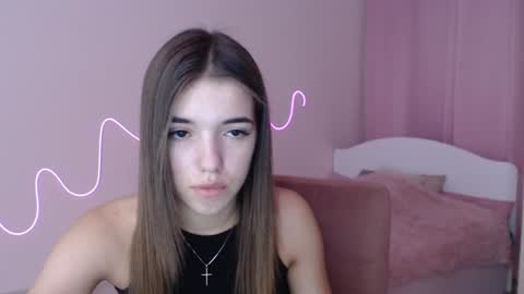 Snapshot of olivialimm chatting on 12-13-24, 07:10 Olivia online show from 12-13-24, 07:10