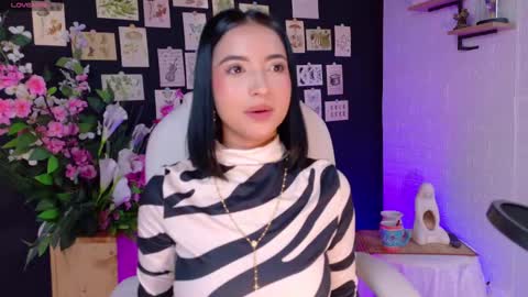 Olivia Mcneill  online show from 01-20-25, 12:28