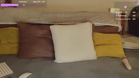 Olivia online show from 03-02-26, 10:49