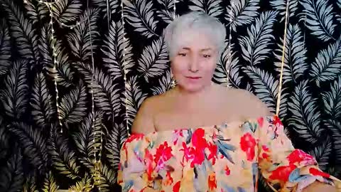 Kelly online show from 11-17-25, 01:50