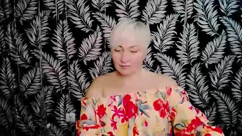 Kelly online show from 02-05-26, 12:21