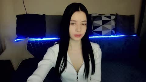 Snapshot of oliviarichi chatting on 01-06-26, 08:51 oliviarichi online show from 01-06-26, 08:51