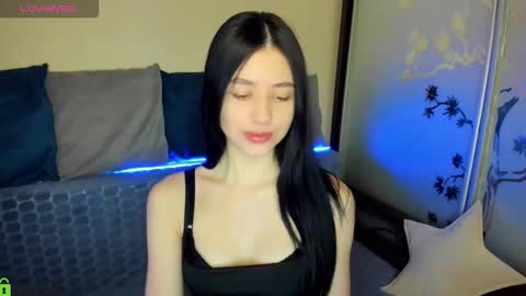 Snapshot of oliviarichi chatting on 02-10-26, 08:51 oliviarichi online show from 02-10-26, 08:51