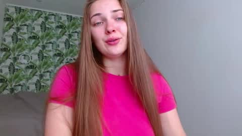 Olivia online show from 09-29-25, 04:28