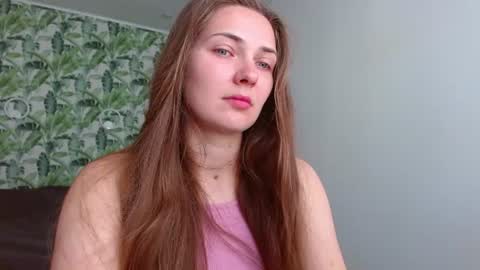 Olivia online show from 06-30-26, 04:13