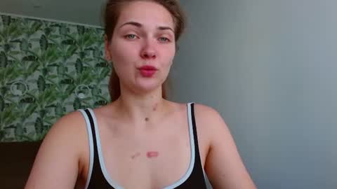 Olivia online show from 08-03-26, 04:11