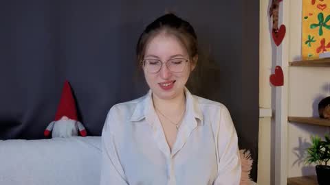 Kylie online show from 01-12-26, 07:30