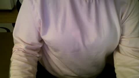 Olivia online show from 06-13-26, 08:07