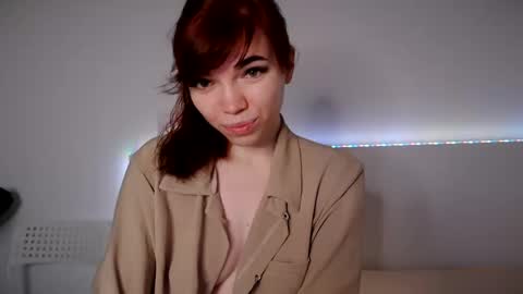 Snapshot of olivka_flower chatting on 12-20-24, 06:24 Angelina Lina online show from 12-20-24, 06:24