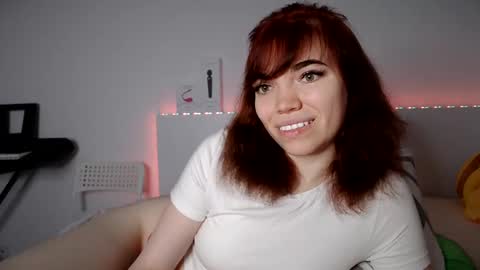 Snapshot of olivka_flower chatting on 12-20-24, 09:28 Angelina Lina online show from 12-20-24, 09:28