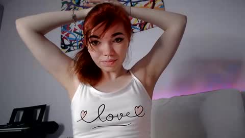 Snapshot of olivka_flower chatting on 01-10-25, 06:28 Angelina Lina online show from 01-10-25, 06:28