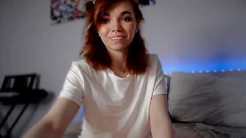 Snapshot of olivka_flower chatting on 01-25-25, 06:35 Angelina Lina online show from 01-25-25, 06:35