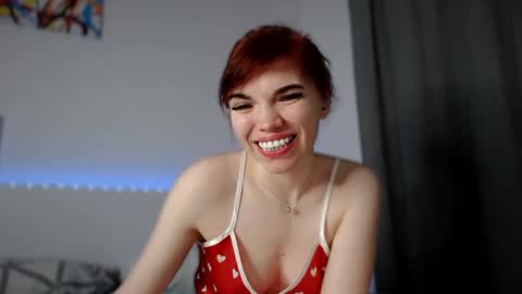 Snapshot of olivka_flower chatting on 02-20-25, 09:42 Angelina Lina online show from 02-20-25, 09:42