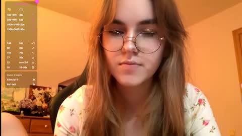 Snapshot of olliefadeley chatting on 10-19-25, 01:12 Mila online show from 10-19-25, 01:12