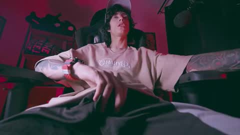     online show from 03-05-26, 07:48