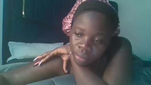 ollleina online show from 03-17-26, 09:07