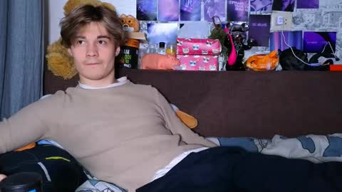 Tony online show from 03-03-25, 08:32