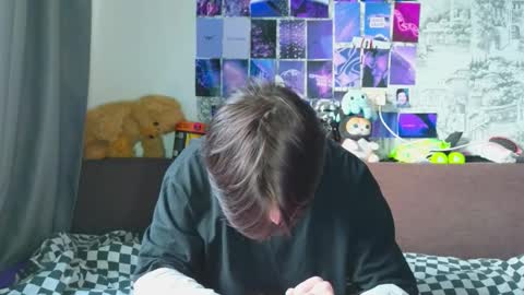 Snapshot of ololkd chatting on 12-14-25, 08:41 Tony online show from 12-14-25, 08:41