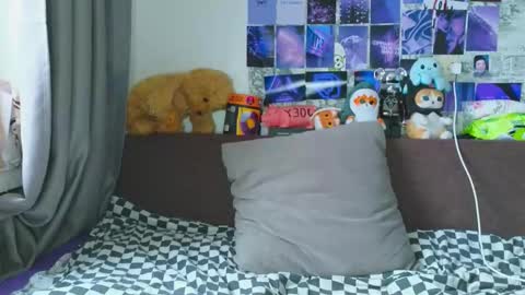 Snapshot of ololkd chatting on 12-15-25, 09:46 Tony online show from 12-15-25, 09:46