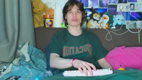 Snapshot of ololkd chatting on 01-08-26, 01:24 Tony online show from 01-08-26, 01:24