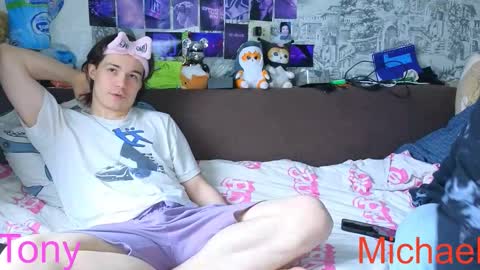 Snapshot of ololkd chatting on 03-02-26, 10:22 Tony online show from 03-02-26, 10:22