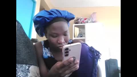 olwami4 online show from 04-28-26, 09:36