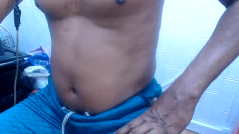 OlySantos online show from 06-18-26, 11:58