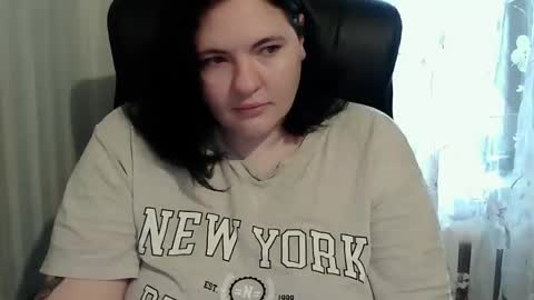Snapshot of olyaandnetty chatting on 10-13-25, 11:10 OlyaAndNetty online show from 10-13-25, 11:10