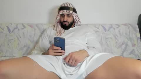 Snapshot of omar_xoxo chatting on 01-10-25, 10:36 Omar online show from 01-10-25, 10:36