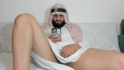 Snapshot of omar_xoxo chatting on 06-01-26, 08:32 Omar online show from 06-01-26, 08:32