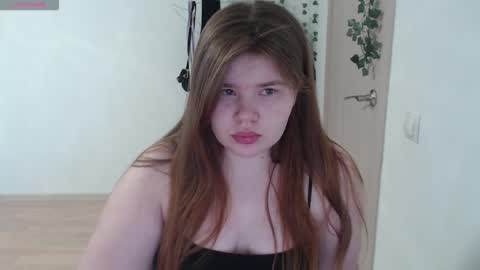 Snapshot of omellyoo chatting on 02-25-26, 11:09 MellY online show from 02-25-26, 11:09