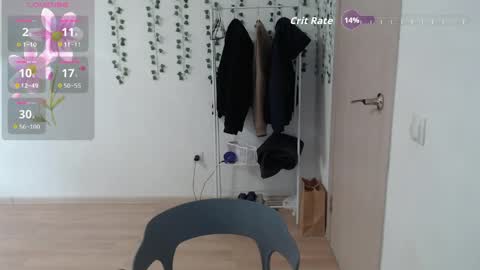 Snapshot of omellyoo chatting on 04-22-26, 01:12 MellY online show from 04-22-26, 01:12