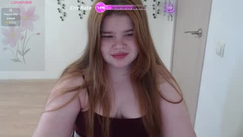 Snapshot of omellyoo chatting on 05-27-26, 07:27 MellY online show from 05-27-26, 07:27